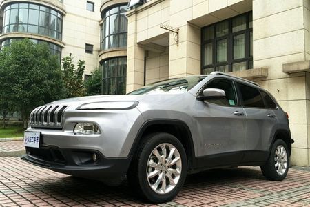 上海二手Jeep自由光(进口)_2014款 2.4L 自动 高性能版